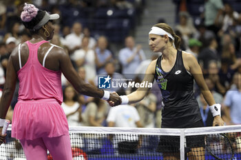 2023-08-29 - Venus Wiliams of USA shakes hands with winner Greet Minnen of Belgium during day 2 of the 2023 US Open Tennis Championships, Grand Slam tennis tournament on August 29, 2023 at USTA Billie Jean King National Tennis Center in New York, United States - TENNIS - US OPEN 2023 - INTERNATIONALS - TENNIS