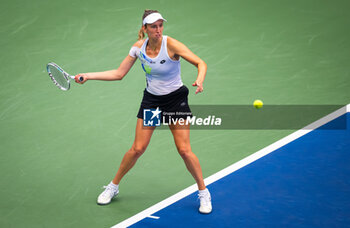 2023-08-30 - Elise Mertens of Belgium in action during the second round of the 2023 US Open Tennis Championships, Grand Slam tennis tournament on August 30, 2023 at USTA National Tennis Center in New York, United States - TENNIS - US OPEN 2023 - INTERNATIONALS - TENNIS