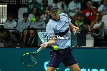 2023-09-12 - Leo Borg (SWE) hits the ball with his forehand during Davis Cup 2023 Group A match between Cristian Garin (CHI in Bologna 12/09/23 at the Unipol Arena - DAVIS CUP - SWEDEN VS CHILE - INTERNATIONALS - TENNIS