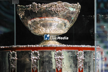 2023-09-13 - The Cup on stage at Davis Cup 2023 Group A match between at the Unipol Arena in Bologna on 13/09/23 - DAVIS CUP - CANADA VS ITALY - INTERNATIONALS - TENNIS