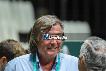 2023-09-13 - Adriano Panatta guest at Davis Cup 2023 Group A match at the Unipol Arena in Bologna on 13/09/23 - DAVIS CUP - CANADA VS ITALY - INTERNATIONALS - TENNIS