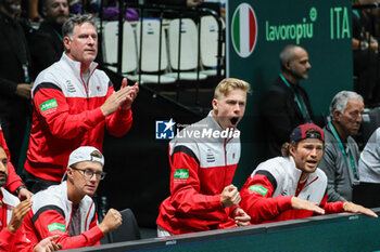 2023-09-13 - Team Canada celebrates after winning the point during Davis Cup 2023 Group A match between Gabriel Diallo (CAN) at the Unipol Arena in Bologna on 13/09/23 - DAVIS CUP - CANADA VS ITALY - INTERNATIONALS - TENNIS