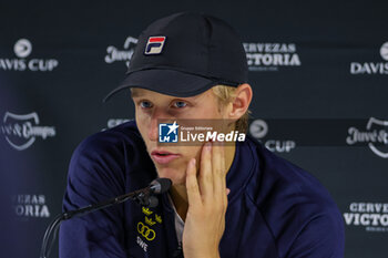 2023-09-14 - Leo Borg (SWE) at press conference at during Davis Cup 2023 Group A at the Unipol Arena in Bologna on 14/09/23 - DAVIS CUP - CANADA VS SWEDEN - INTERNATIONALS - TENNIS