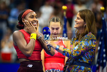 2023-09-09 - Coco Gauff of the United States during the trophy ceremony of the 2023 US Open Grand Slam tennis tournament - TENNIS - US OPEN 2023 - INTERNATIONALS - TENNIS
