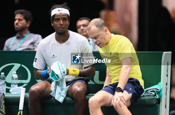 2023-09-17 - Elias Ymer and Robin Soderling captain of Sweden team during the Italy vs Sweden - Finals group A match Lorenzo Sonego (ITA) vs Elias Ymer (SWE) at Unipol Arena - sport, tennis - September 17, 2023, Bologna, Italy - photo. c.b. - 2023 DAVIS CUP - ITALY VS SWEDEN - INTERNATIONALS - TENNIS
