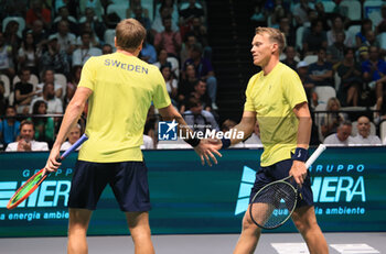 2023-09-17 - during the Italy vs Sweden - Davis Cup Finals group A double match between Simone Bolelli and Lorenzo Musetti (ITA) VS. Andre Goransson and Filip Bergevi at Unipol Arena - sport, tennis - September 17, 2023, Bologna, Italy - photo. c.b. - 2023 DAVIS CUP - ITALY VS SWEDEN - INTERNATIONALS - TENNIS