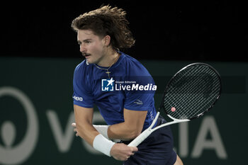 2023-10-31 - J.J. Wolf of USA during day 2 of the Rolex Paris Masters 2023, ATP Masters 1000 tennis tournament on October 31, 2023 at Accor Arena in Paris, France - TENNIS - ATP - ROLEX PARIS MASTERS 2023 - INTERNATIONALS - TENNIS