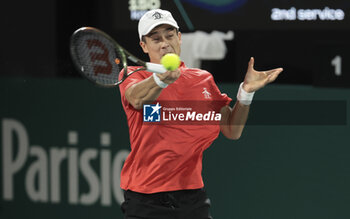 2023-10-31 - Mackenzie McDonald of USA during day 2 of the Rolex Paris Masters 2023, ATP Masters 1000 tennis tournament on October 31, 2023 at Accor Arena in Paris, France - TENNIS - ATP - ROLEX PARIS MASTERS 2023 - INTERNATIONALS - TENNIS
