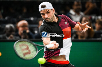 2023-11-01 - Grigor DIMITROV of Bulgaria during the third day of the Rolex Paris Masters 2023, ATP Masters 1000 tennis tournament on November 01, 2023 at Accor Arena in Paris, France - TENNIS - ATP - ROLEX PARIS MASTERS 2023 - INTERNATIONALS - TENNIS