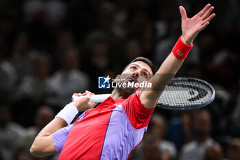 2023-11-01 - Novak DJOKOVIC of Serbia during the third day of the Rolex Paris Masters 2023, ATP Masters 1000 tennis tournament on November 01, 2023 at Accor Arena in Paris, France - TENNIS - ATP - ROLEX PARIS MASTERS 2023 - INTERNATIONALS - TENNIS