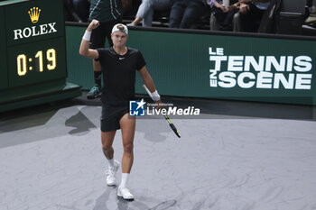 2023-11-01 - Holger Rune of Denmark during day 3 of the Rolex Paris Masters 2023, ATP Masters 1000 tennis tournament on November 1, 2023 at Accor Arena in Paris, France - TENNIS - ATP - ROLEX PARIS MASTERS 2023 - INTERNATIONALS - TENNIS