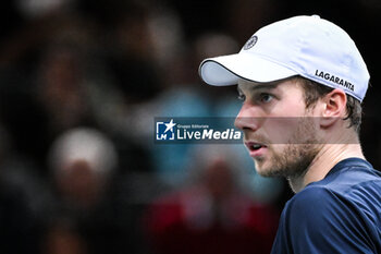 2023-11-02 - Botic VAN DE ZANDSCHULP of Netherlands during the fourth day of the Rolex Paris Masters 2023, ATP Masters 1000 tennis tournament on November 02, 2023 at Accor Arena in Paris, France - TENNIS - ATP - ROLEX PARIS MASTERS 2023 - INTERNATIONALS - TENNIS