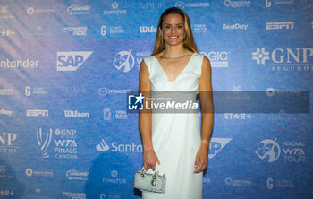 2023-10-27 - Maria Sakkari of Greece on the purple carpet at the draw gala ahead of the 2023 WTA Finals Cancun, WTA tennis tournament on October 27, 2023 in Cancun, Mexico - TENNIS - WTA FINALS CANCUN 2023 - INTERNATIONALS - TENNIS