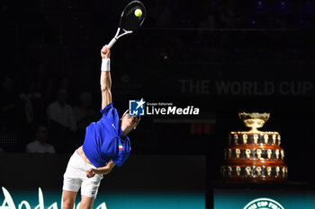 2023-11-23 - Jannik Sinner in action against Netherlands
during the
Finals Davis Cup 2023 match 
Italy vs Netherlands at 
the Palacio Martin Carpena, Spain in Malaga on 
November 23, 2023 - 2023 DAVIS CUP FINALS - INTERNATIONALS - TENNIS