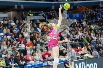 2023-02-08 - Hanna Daviskyba (Vero Volley Milano) at service - VERO VOLLEY MILANO VS VOLERO LE CANNET - CHAMPIONS LEAGUE WOMEN - VOLLEYBALL