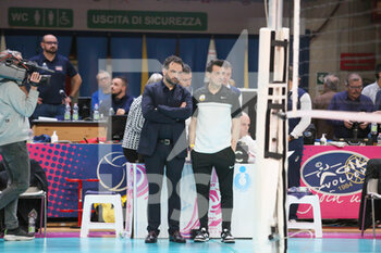 2023-01-10 - Head Coach Lavarini Stefano and Guidetti Giovanni - IGOR GORGONZOLA NOVARA VS VAKIFBANK - CHAMPIONS LEAGUE WOMEN - VOLLEYBALL