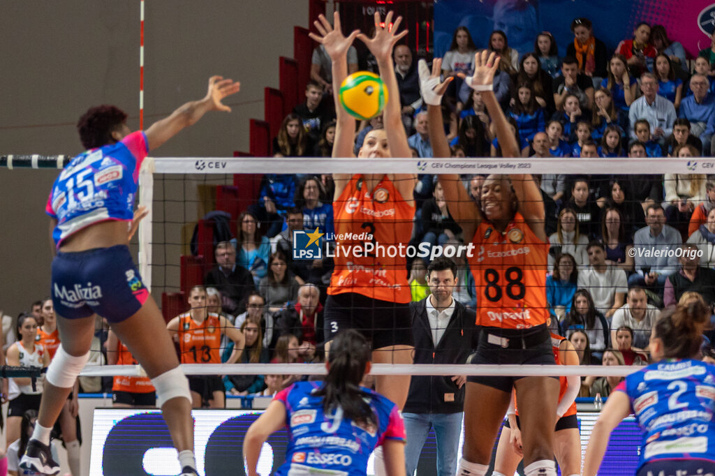 Semifinal - Igor Gorgonzola Novara vs Eczacibasi Dynavit Istanbul - CHAMPIONS LEAGUE WOMEN - VOLLEY