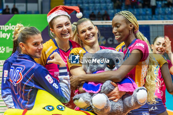 2023-12-06 - Happiness of Players of Vero Volley Milano after the victory match CEV Champions League Women 2024 between Allianz VV Milano and Mulhouse Alsace at Opiquad Arena, Monza, Italy on December 6, 2023 - ALLIANZ VV MILANO VS VOLLEY MULHOUSE ALSACE - CHAMPIONS LEAGUE WOMEN - VOLLEYBALL