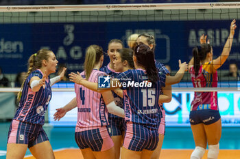 2023-11-09 - Happiness of Players of Jedinstvo Stara Pazova - ALLIANZ VV MILANO VS JEDINSTVO STARA PAZOVA - CHAMPIONS LEAGUE WOMEN - VOLLEYBALL