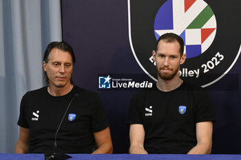 13/09/2023 - Gheorghe Cretu and Tine Urnaut during the Press Conference to present the final phase of the European Men's Volleyball Championship, 13 September 2023, Hotel Mercure Roma West, Rome, Italy - CEV EUROVOLLEY 2023 FINALS PRESS CONFERENCE - EUROVOLLEY MEN - VOLLEY