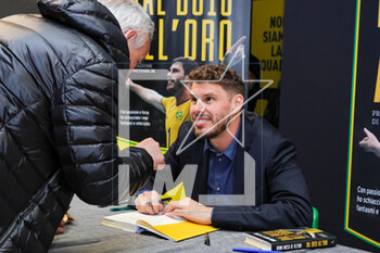 2023-04-27 - Bruno Mossa De Rezende meet the fan during the presentation of his book at PalaPanini in Modena (Italy) on 27th of April 2023. Edit by Rizzoli. - BRUNO MOSSA DE REZENDE PRESENTS HIS BOOK 