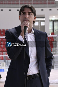 2023-10-10 - Alessandro Onorato Councilor of the municipality of Rome for Major Events, Sport, Tourism and Fashionduring the Presentation of the 2023/24 Roma Volley Club Sports and Luiss Basket Season, 10 October 2023 at Pala Tiziano, Rome, Italy. - PRESENTATION OF THE 2023/24 ROMA VOLLEY CLUB SPORTS SEASON - EVENTS - VOLLEYBALL