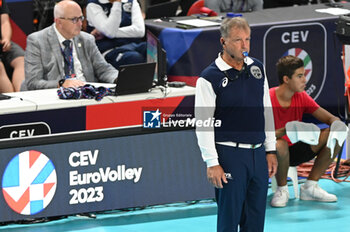 03/09/2023 - Zsolt Mezoffy (Second referee of the match) - ESTONIA VS SWITZERLAND - EUROVOLLEY MEN - VOLLEY