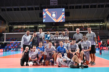 03/09/2023 - Estonia's group photo after the match - ESTONIA VS SWITZERLAND - EUROVOLLEY MEN - VOLLEY