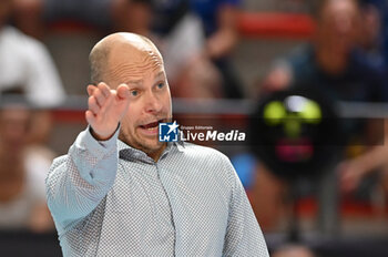 03/09/2023 - Estonia's Head Coach Rikberg Alar - ESTONIA VS SWITZERLAND - EUROVOLLEY MEN - VOLLEY