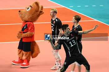 04/09/2023 - Switzerland's players take to the volleyball court - ITALY VS SWITZERLAND - EUROVOLLEY MEN - VOLLEY