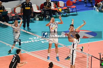 04/09/2023 - Italy's team attack - ITALY VS SWITZERLAND - EUROVOLLEY MEN - VOLLEY