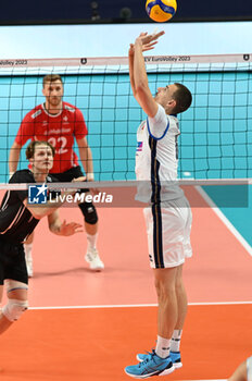 04/09/2023 - Italy's Giannelli Simone #6 dribble - ITALY VS SWITZERLAND - EUROVOLLEY MEN - VOLLEY