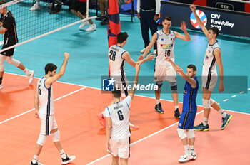 2023-09-04 - Italy's team celebrations for the conquest of the point - ITALY VS SWITZERLAND - CEV EUROVOLLEY MEN - VOLLEYBALL