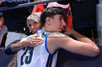 04/09/2023 - Italy's Bovolenta Alessandro Alberto #23 and his mother Federica Lisi - ITALY VS SWITZERLAND - EUROVOLLEY MEN - VOLLEY