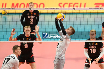 2023-09-05 - Estonia's Vanker Renet #2 dribble - BELGIUM VS ESTONIA - CEV EUROVOLLEY MEN - VOLLEYBALL