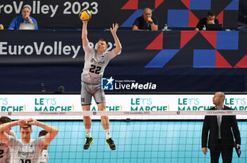 2023-09-05 - Estonia's Keel Markkus #22 serve - BELGIUM VS ESTONIA - CEV EUROVOLLEY MEN - VOLLEYBALL