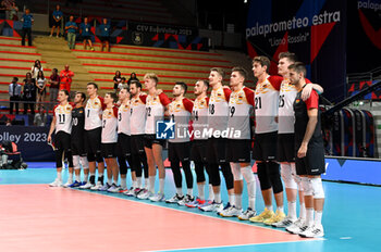 2023-09-05 - Germany's team sing the national anthem - GERMANY VS SERBIA - CEV EUROVOLLEY MEN - VOLLEYBALL