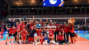 2023-09-05 - Serbia's group photo after the match - GERMANY VS SERBIA - CEV EUROVOLLEY MEN - VOLLEYBALL