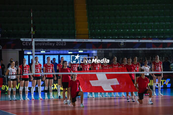 2023-08-16 - Switzerland team during CEV EuroVolley 2023 women Final Round Pool B volleyball match between Switzerland and Bosnia-Herzegovina at Arena di Monza, Monza, Italy on August 16, 2023 - CEV EUROVOLLEY 2023 - WOMEN - SWITZERLAND VS BOSNIA & HERZEGOVINA - INTERNATIONALS - VOLLEYBALL