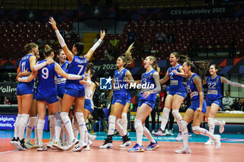 2023-08-16 - Bosnia-Herzegovina players during CEV EuroVolley 2023 women Final Round Pool B volleyball match between Switzerland and Bosnia-Herzegovina at Arena di Monza, Monza, Italy on August 16, 2023 - CEV EUROVOLLEY 2023 - WOMEN - SWITZERLAND VS BOSNIA & HERZEGOVINA - INTERNATIONALS - VOLLEYBALL