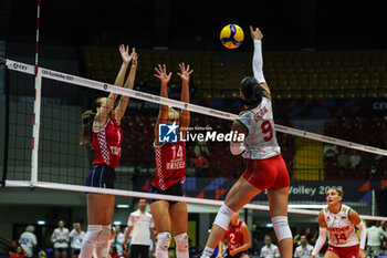 2023-08-16 - Elena Becheva #9 of Bulgaria in action during CEV EuroVolley 2023 women Final Round Pool B volleyball match between Bulgaria and Croatia at Arena di Monza, Monza, Italy on August 16, 2023 - CEV EUROVOLLEY 2023 - WOMEN - BULGARIA VS CROATIA - INTERNATIONALS - VOLLEYBALL