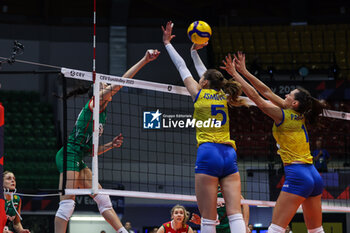 2023-08-17 - Radostina Marinova #17 of Bulgaria seen in action during CEV EuroVolley 2023 women Final Round Pool B volleyball match between Bosnia-Herzegovina and Bulgaria at Arena di Monza, Monza, Italy on August 17, 2023 - CEV EUROVOLLEY 2023 - WOMEN - BOSNIA & HERZEGOVINA VS BULGARIA - INTERNATIONALS - VOLLEYBALL