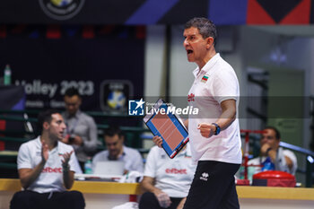2023-08-17 - Lorenzo Micelli Head Coach of Bulgaria celebrates during CEV EuroVolley 2023 women Final Round Pool B volleyball match between Bosnia-Herzegovina and Bulgaria at Arena di Monza, Monza, Italy on August 17, 2023 - CEV EUROVOLLEY 2023 - WOMEN - BOSNIA & HERZEGOVINA VS BULGARIA - INTERNATIONALS - VOLLEYBALL