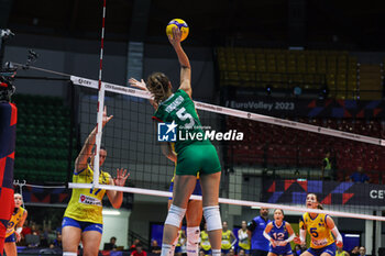 2023-08-17 - Maria Yordanova #5 of Bulgaria seen in action during CEV EuroVolley 2023 women Final Round Pool B volleyball match between Bosnia-Herzegovina and Bulgaria at Arena di Monza, Monza, Italy on August 17, 2023 - CEV EUROVOLLEY 2023 - WOMEN - BOSNIA & HERZEGOVINA VS BULGARIA - INTERNATIONALS - VOLLEYBALL