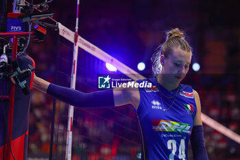 2023-08-18 - Ekaterina Antropova #24 of Italy looks on during CEV EuroVolley 2023 women Final Round Pool B volleyball match between Italy and Zwitzerland at Arena di Monza, Monza, Italy on August 18, 2023 - CEV EUROVOLLEY 2023 - WOMEN - ITALY VS SWITZERLAND - INTERNATIONALS - VOLLEYBALL