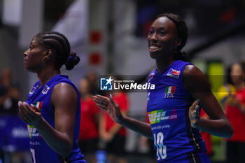 2023-08-18 - Paola Ogechi Egonu #18 of Italy smiling during CEV EuroVolley 2023 women Final Round Pool B volleyball match between Italy and Zwitzerland at Arena di Monza, Monza, Italy on August 18, 2023 - CEV EUROVOLLEY 2023 - WOMEN - ITALY VS SWITZERLAND - INTERNATIONALS - VOLLEYBALL