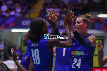 2023-08-18 - Ekaterina Antropova #24 of Italy and Paola Ogechi Egonu #18 of Italy during CEV EuroVolley 2023 women Final Round Pool B volleyball match between Italy and Zwitzerland at Arena di Monza, Monza, Italy on August 18, 2023 - CEV EUROVOLLEY 2023 - WOMEN - ITALY VS SWITZERLAND - INTERNATIONALS - VOLLEYBALL