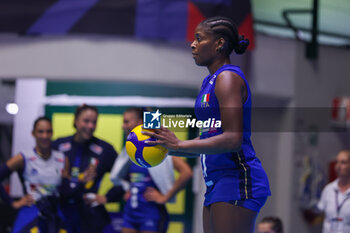 2023-08-18 - Miriam Fatime Sylla #17 of Italy seen in action during CEV EuroVolley 2023 women Final Round Pool B volleyball match between Italy and Zwitzerland at Arena di Monza, Monza, Italy on August 18, 2023 - CEV EUROVOLLEY 2023 - WOMEN - ITALY VS SWITZERLAND - INTERNATIONALS - VOLLEYBALL