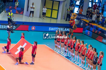 2023-08-19 - Players of Switzerland during anthem - CEV EUROVOLLEY 2023 - WOMEN - ROMANIA VS SWITZERLAND - INTERNATIONALS - VOLLEYBALL
