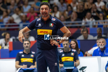 2023-08-22 - Head coach MAZZANTI Davide (Italy) - CEV EUROVOLLEY 2023 - WOMEN - ITALY VS BOSNIA & HERZEGOVINA - INTERNATIONALS - VOLLEYBALL